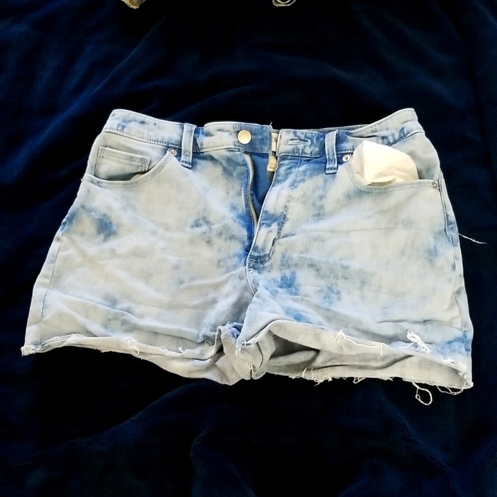 Universal Thread 12/31R high rise midi jeans shorts